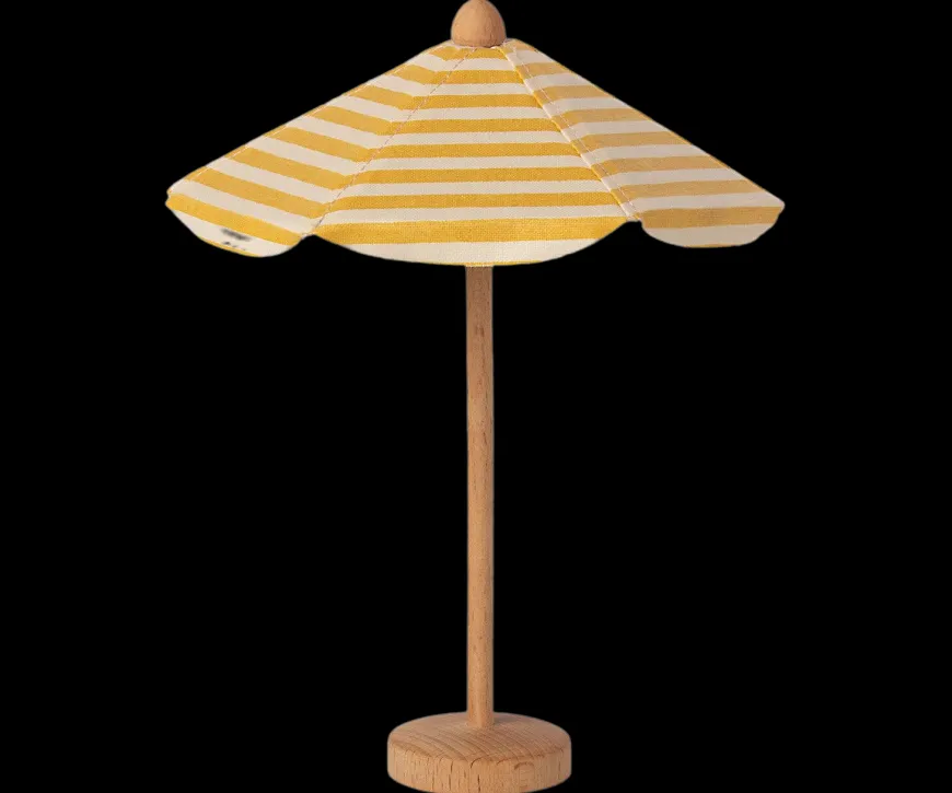 Hot Beach Umbrella Beach
